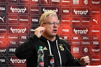 Komise rozhodčích FAČR uznala, že rozhodčí Slavii v derby se Spartou chybně uznal druhý gól! Byl dosažený po ruce jeho střelce Komise rozhodčích FAČR uznala, že rozhodčí Slavii v derby se Spartou chybně uznal druhý gól! Byl dosažený po ruce jeho střelce